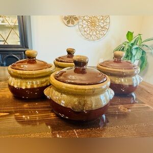 Brown and Tan Stoneware Bowl Set With Lids Set of 4‎